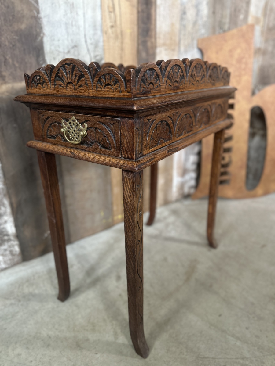Oak Lamp Coffee Butlers Table